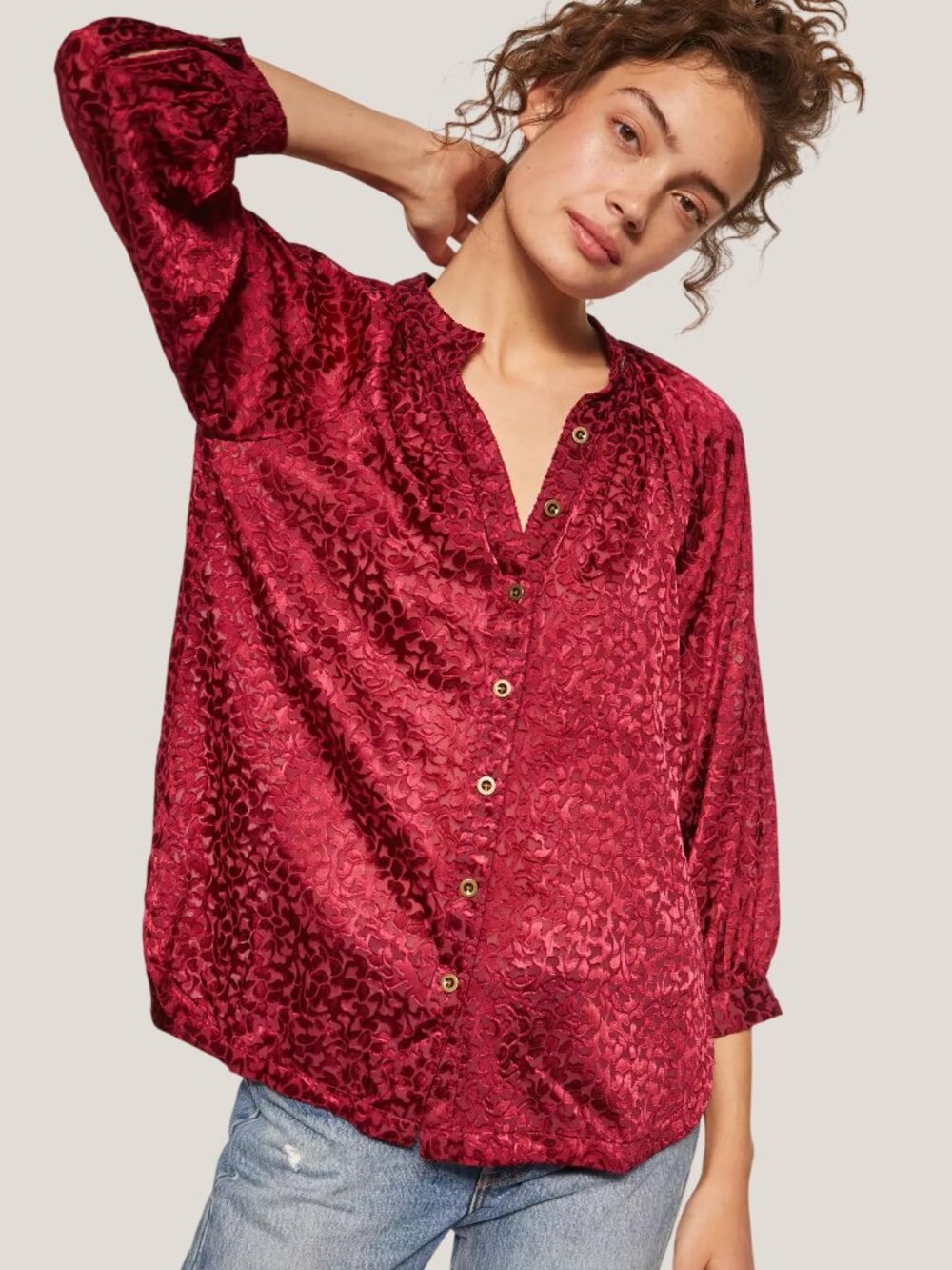 Anthropologie Susanna Burnout Velvet Button-down Blouse Red / Pink Medium